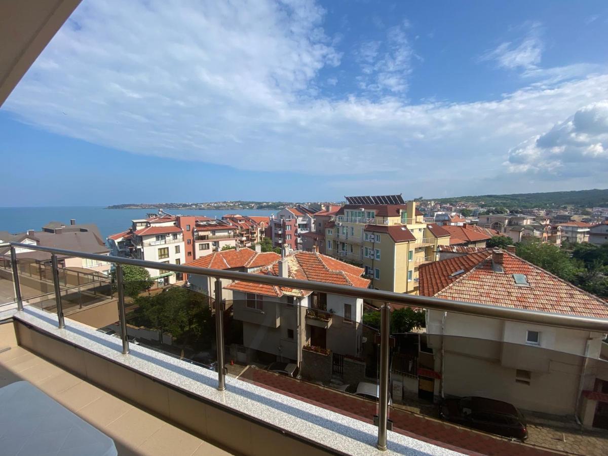 Family Hotel The Golden Fish Sozopol Bagian luar foto