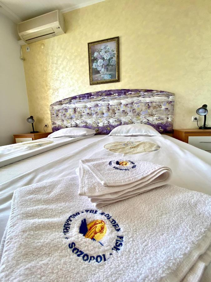 Family Hotel The Golden Fish Sozopol Bagian luar foto